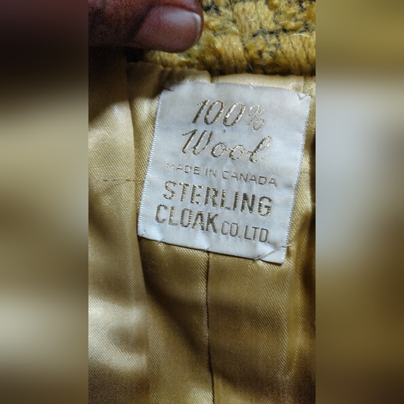 Vintage 100% Wool with Fur Jacket 🧥 no sleeves Size M - Picture 9 of 12